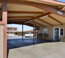 Americas Best Value Inn Exterior