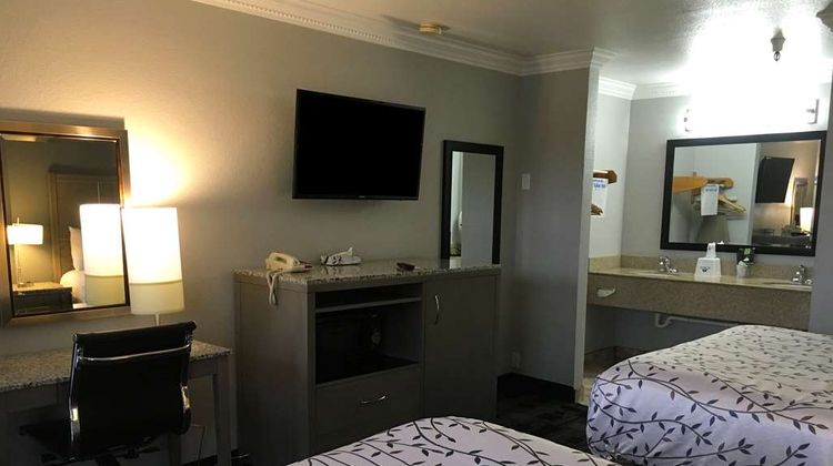 Americas Best Value Inn Room