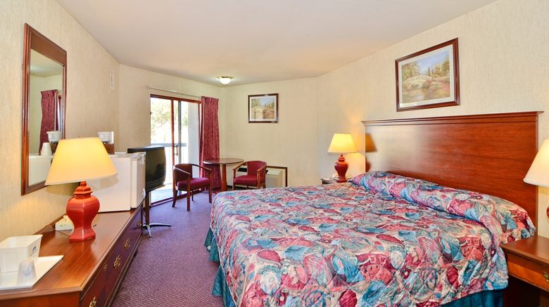 <b>Americas Best Value Inn-Novato/Marin Room</b>. Images powered by <a href="https://iceportal.shijigroup.com/" title="IcePortal" target="_blank">IcePortal</a>.