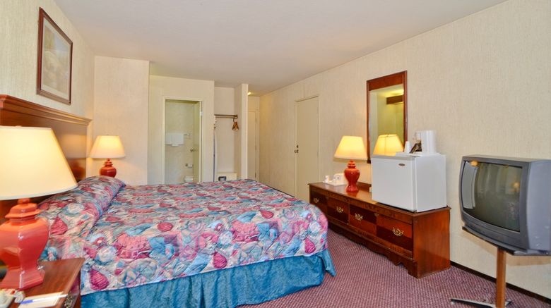 <b>Americas Best Value Inn-Novato/Marin Room</b>. Images powered by <a href="https://iceportal.shijigroup.com/" title="IcePortal" target="_blank">IcePortal</a>.