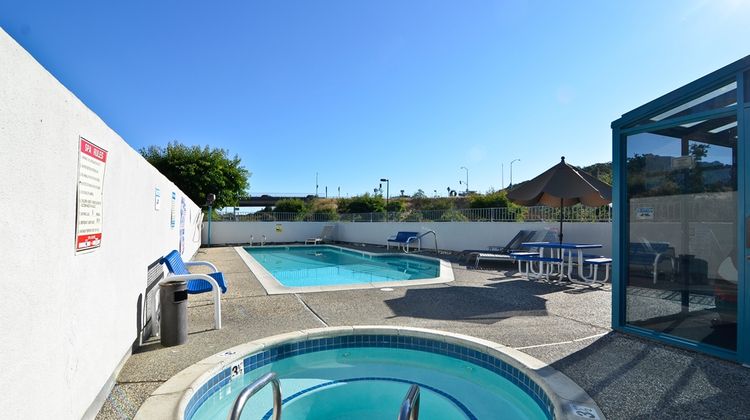 Americas Best Value Inn-Novato/Marin Pool
