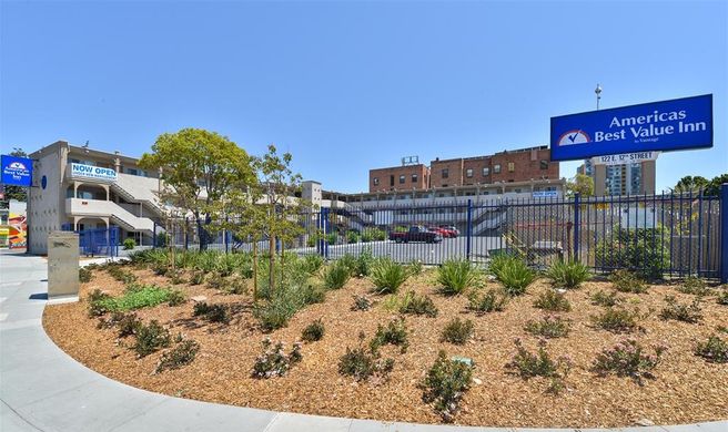Econo Lodge Oakland Exterior