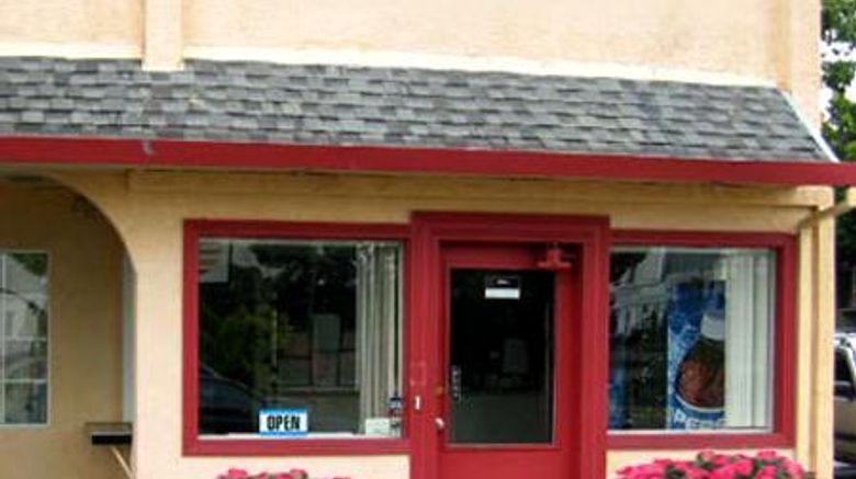 <b>Econo Lodge Oakland Exterior</b>. Images powered by <a href="https://iceportal.shijigroup.com/" title="IcePortal" target="_blank">IcePortal</a>.