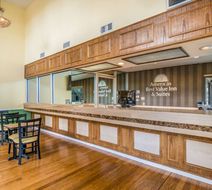 Hotel Hacienda at Ontario Ranch Lobby