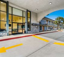 Hotel Hacienda at Ontario Ranch Exterior