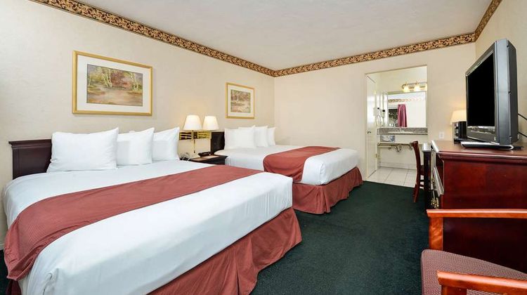 Americas Best Value Inn Sky Ranch Room