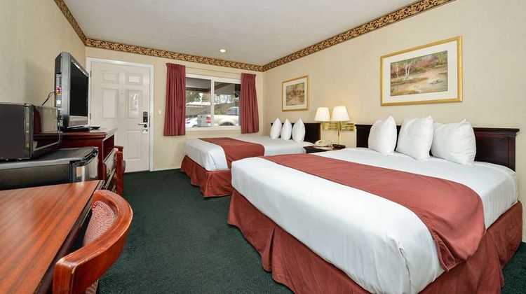 Americas Best Value Inn Sky Ranch Room