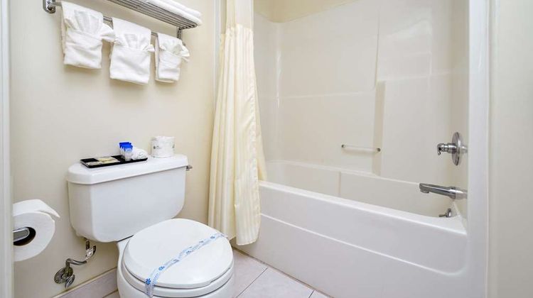 Americas Best Value Inn Sky Ranch Room