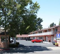 Americas Best Value Inn Sky Ranch Exterior