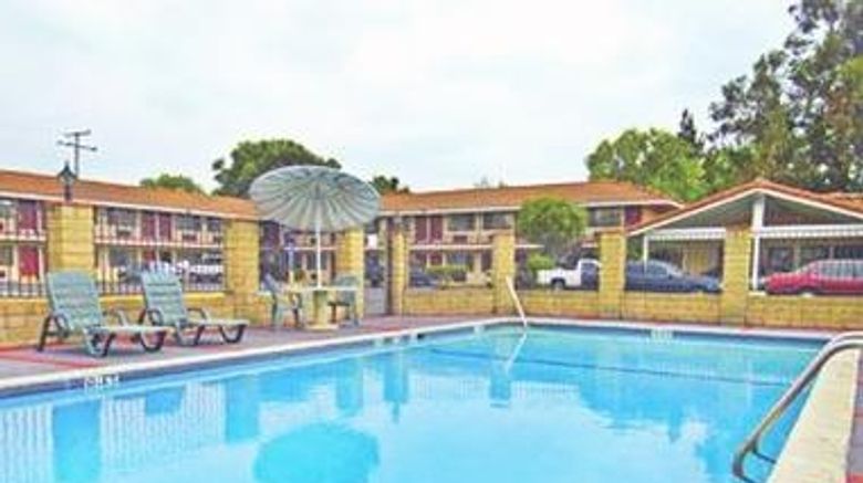 <b>Americas Best Value Inn Pool</b>. Images powered by <a href="https://iceportal.shijigroup.com/" title="IcePortal" target="_blank">IcePortal</a>.