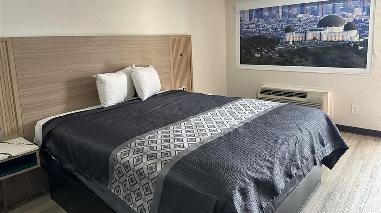 <b>Americas Best Value Inn Room</b>. Images powered by <a href="https://iceportal.shijigroup.com/" title="IcePortal" target="_blank">IcePortal</a>.