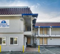 Americas Best Value Inn Exterior