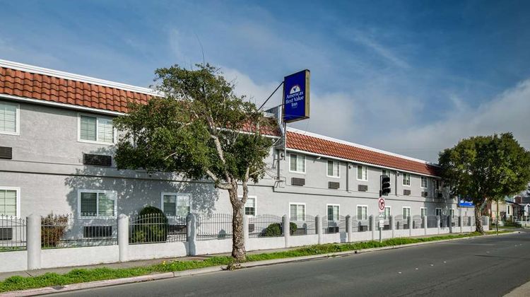 Americas Best Value Inn Exterior