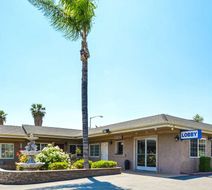 Americas Best Value Inn & Suites Exterior