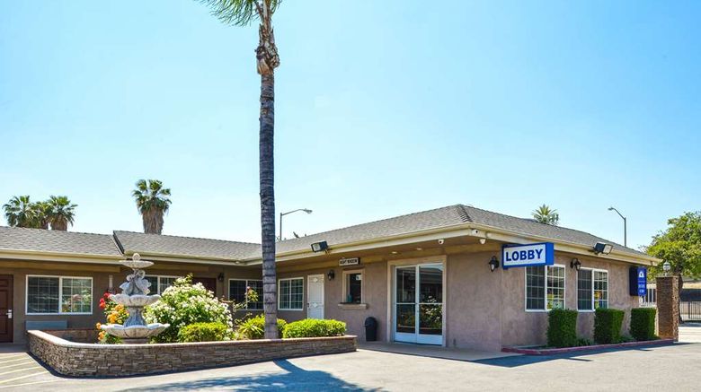 <b>Americas Best Value Inn & Suites Exterior</b>. Images powered by <a href="https://iceportal.shijigroup.com/" title="IcePortal" target="_blank">IcePortal</a>.