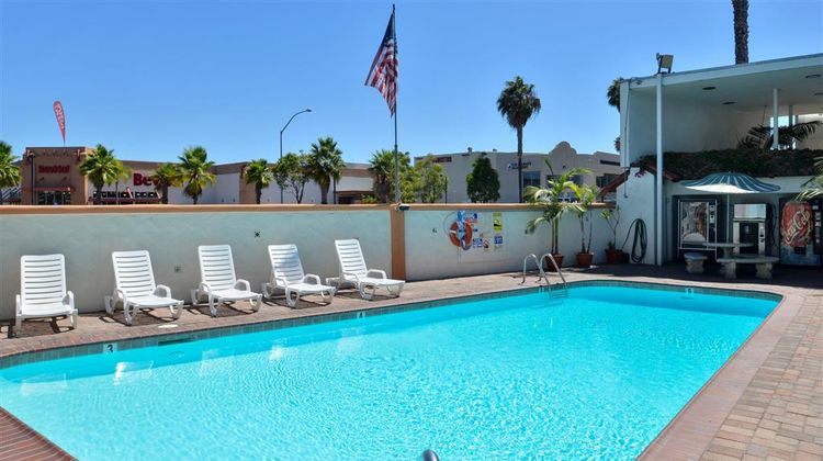 Americas Best Value Inn Loma Lodge Pool