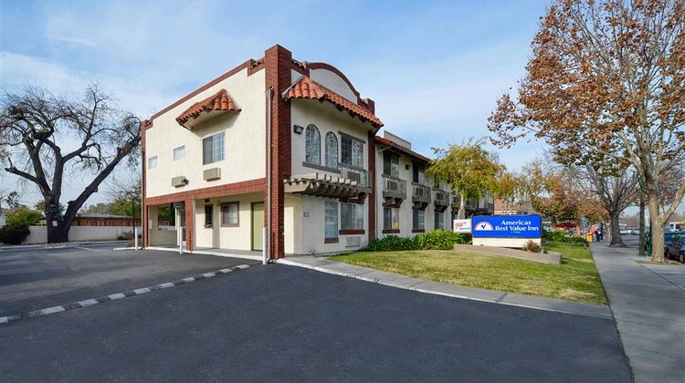 Americas Best Value Inn-Convention Ctr Exterior