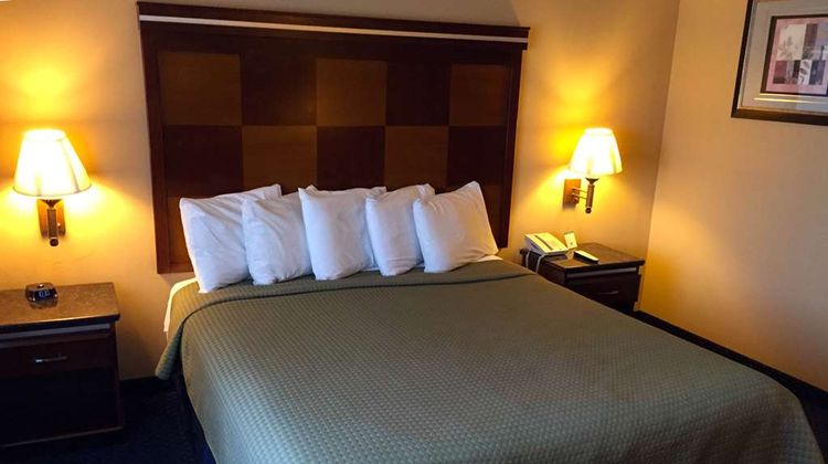 Americas Best Value Inn San Mateo Room