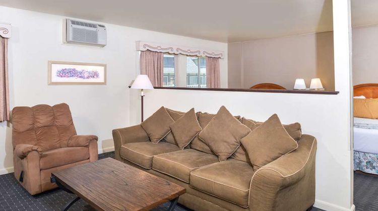 Svendsgaard's Danish Lodge-Americas Best Room