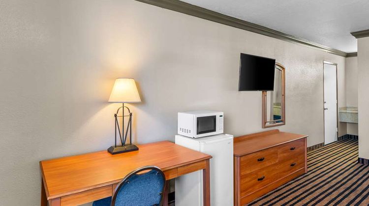 Americas Best Value Inn Room