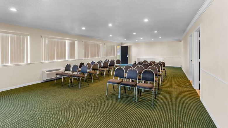 <b>Americas Best Value Inn Meeting</b>. Images powered by <a href="https://iceportal.shijigroup.com/" title="IcePortal" target="_blank">IcePortal</a>.