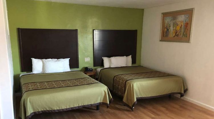 Americas Best Value Inn Visalia Room