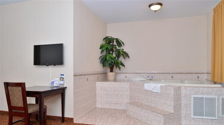 <b>Americas Best Value Inn Suite</b>. Images powered by <a href="https://iceportal.shijigroup.com/" title="IcePortal" target="_blank">IcePortal</a>.