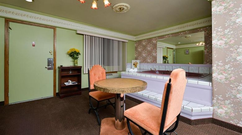 <b>Americas Best Value Inn/Stes-Joshua Tree Room</b>. Images powered by <a href="https://iceportal.shijigroup.com/" title="IcePortal" target="_blank">IcePortal</a>.