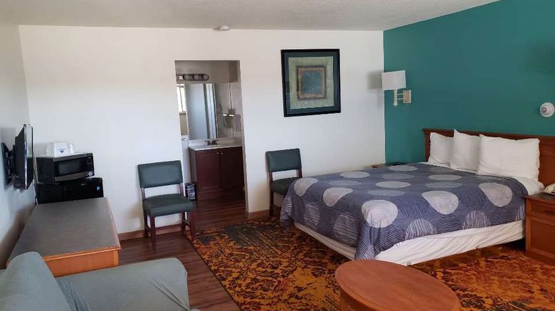 <b>Americas Best Value Inn Room</b>. Images powered by <a href="https://iceportal.shijigroup.com/" title="IcePortal" target="_blank">IcePortal</a>.