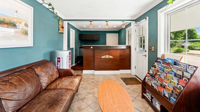 <b>Americas Best Value Inn Lobby</b>. Images powered by <a href="https://iceportal.shijigroup.com/" title="IcePortal" target="_blank">IcePortal</a>.