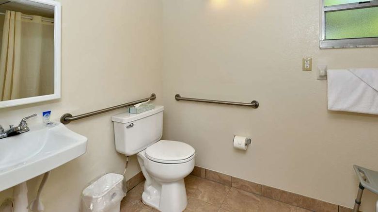 <b>Americas Best Value Inn Bradenton Room</b>. Images powered by <a href="https://iceportal.shijigroup.com/" title="IcePortal" target="_blank">IcePortal</a>.