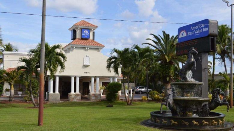 <b>Americas Best Value Inn Fort Myers Exterior</b>. Images powered by <a href="https://iceportal.shijigroup.com/" title="IcePortal" target="_blank">IcePortal</a>.