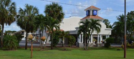 Americas Best Value Inn Fort Myers Exterior