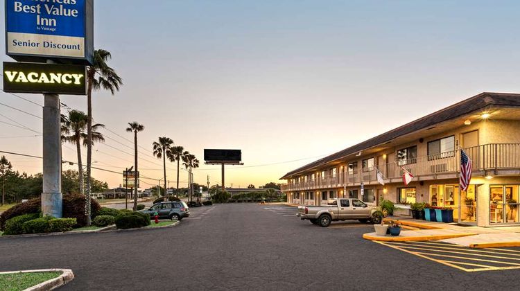 Americas Best Value Inn Exterior
