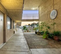 Americas Best Value Inn Exterior