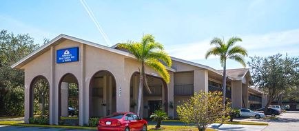 Americas Best Value Inn & Suites Exterior