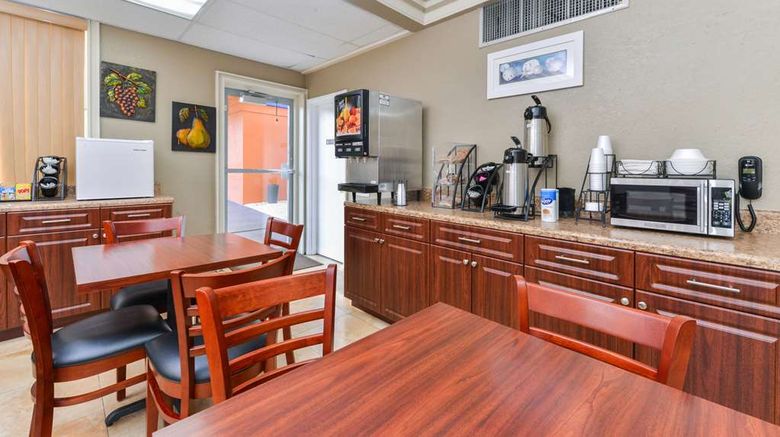 <b>Americas Best Value Inn Restaurant</b>. Images powered by <a href="https://iceportal.shijigroup.com/" title="IcePortal" target="_blank">IcePortal</a>.