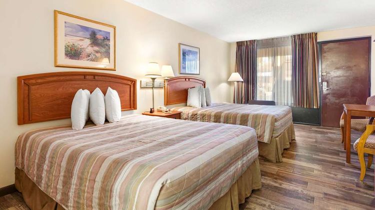Americas Best Value Inn - Ocean Inn Room