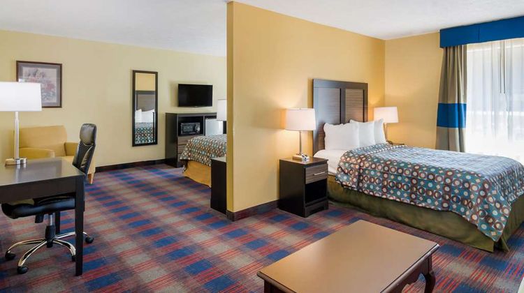 Americas Best Value Inn Suite