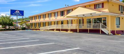 Americas Best Value Inn Exterior