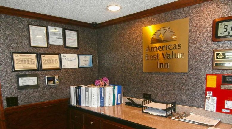 <b>Americas Best Value Inn & Suites Lobby</b>. Images powered by <a href="https://iceportal.shijigroup.com/" title="IcePortal" target="_blank">IcePortal</a>.