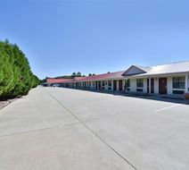Americas Best Value Inn Exterior