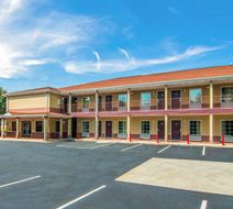 Americas Best Value Inn & Suites Exterior