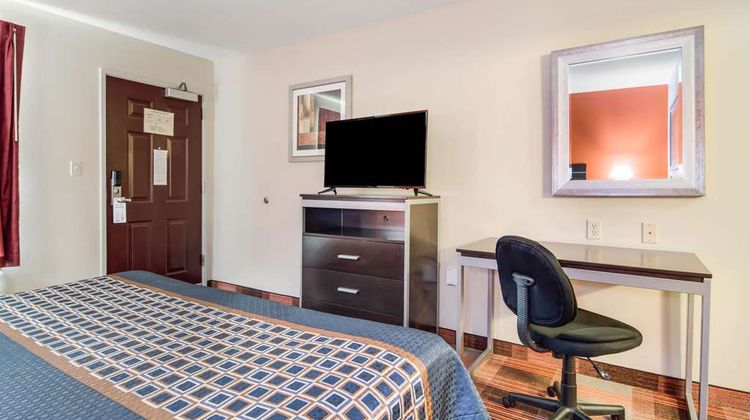 Americas Best Value Inn & Suites Room