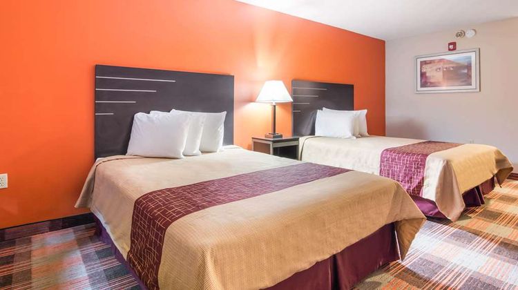 Americas Best Value Inn & Suites Room