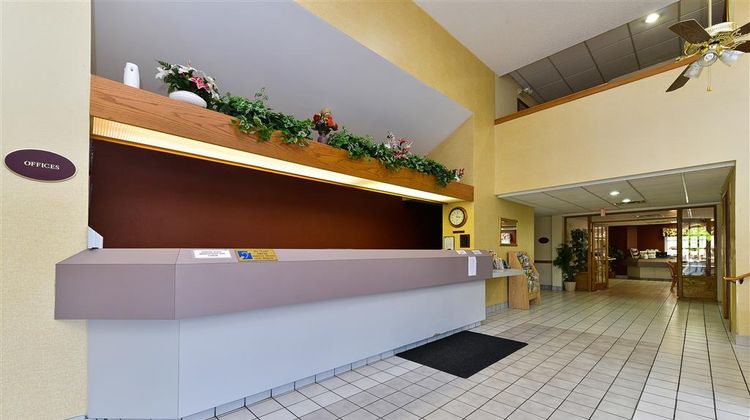 Americas Best Value Inn & Suites Lobby