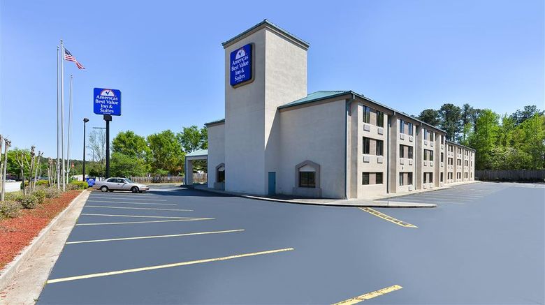 <b>Americas Best Value Inn & Suites Exterior</b>. Images powered by <a href="https://iceportal.shijigroup.com/" title="IcePortal" target="_blank">IcePortal</a>.