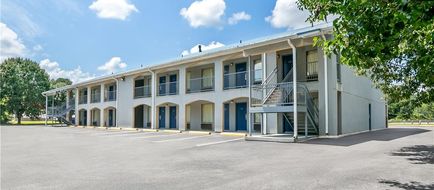 Americas Best Value Inn Rome Exterior