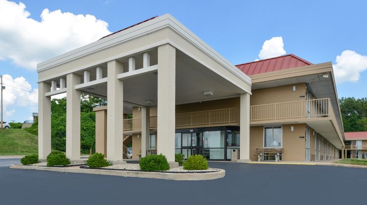 Americas Best Value Inn Collinsville Exterior