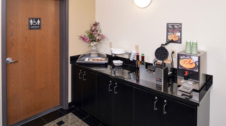 Americas Best Value Inn Collinsville Restaurant